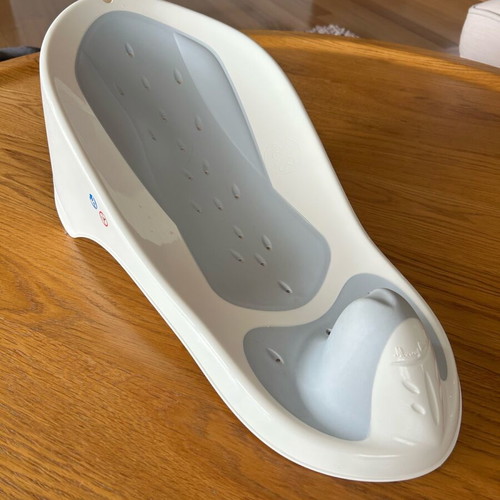 Bebe Angel Bath Support Baby Seat like new 0-6 months