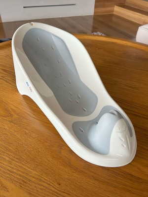 Bebe Angel Bath Support Baby Seat like new 0-6 months