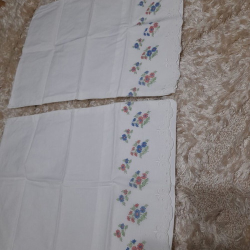 Cotton pillowcases set handmade like new, 2 pieces