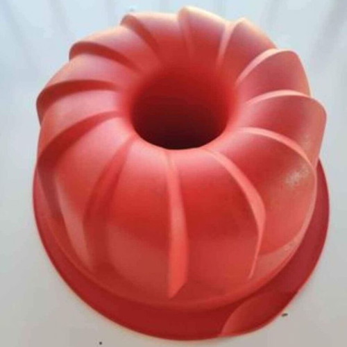 Tupperware Silicone Cake Mold Gugelhupf like new