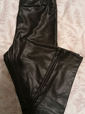 Regalinas leatherette leggings S/M black like new