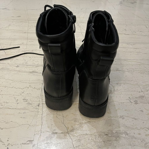 Black ankle boots slightly used, size 36