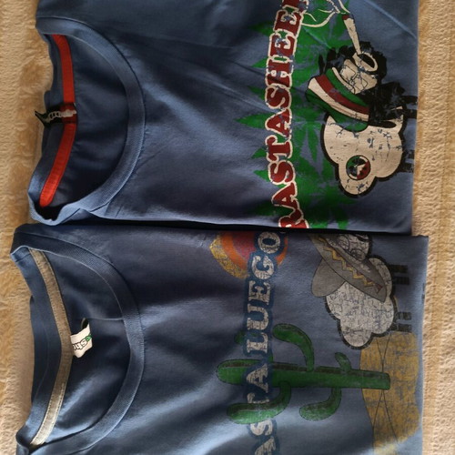 T shirts used, pack of two, blue, sizes Small and Medium