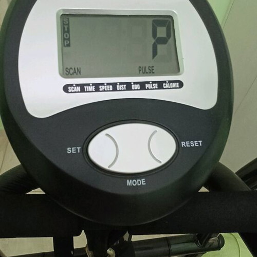 Pegasus elliptical fitness machine like new