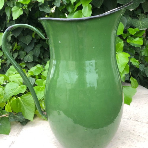 Green enamel pitcher 3L used in very good condition