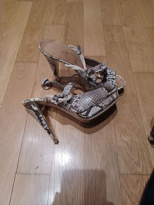 Shoes platform sandals like new, size 38