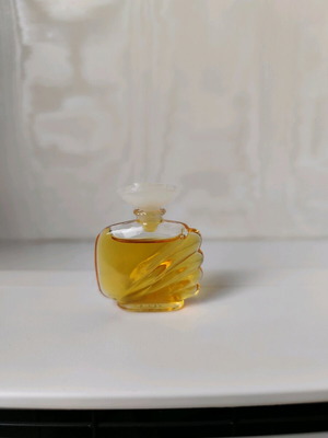 Beautiful Estee Lauder Parfume miniature new 3.5 ml