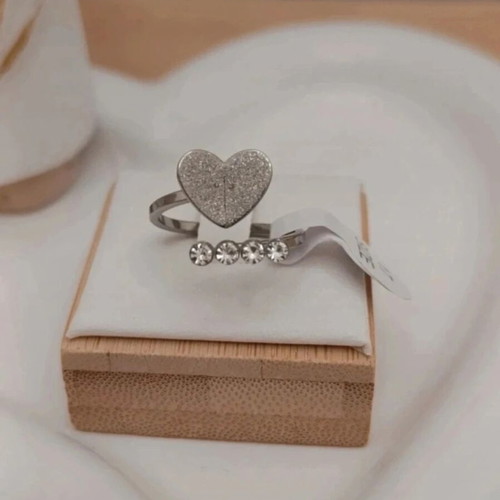 Steel ring with heart new, silver color
