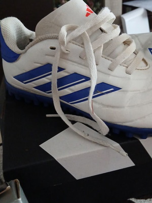 Adidas Copa ποδοσφαιρικά παπούτσια νούμερο 36 σαν καινούργιο, άσπρο και μπλε