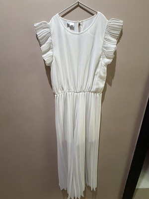 iDO Girls' Pleated White Jumpsuit Like New, Size 140 cm