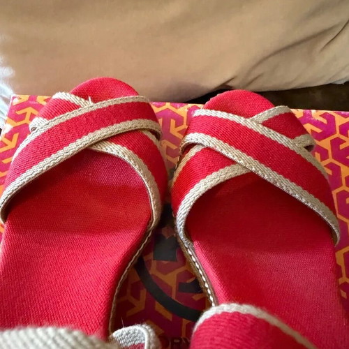 Tory Burch red and beige platform sandals like new, size 39.5