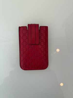 Card holder Gucci σαν καινούργιο με μοτίβο GG κόκκινο