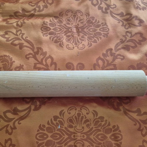 Wooden rotating rolling pin like new