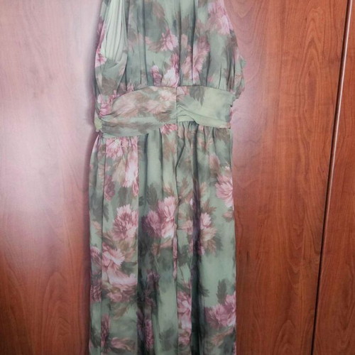Maxi floral dress new, halter design, size M, multicolor green