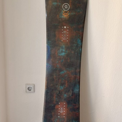 Ride Warpig Volume Shifted 154 Snowboard, brand new