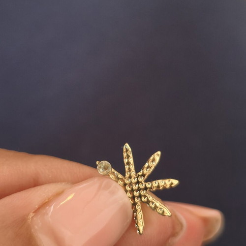 Starburst gold-plated earrings with rhinestones, like new