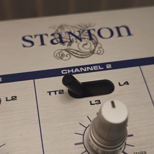 Stanton SMX-401 Professional 3-Channel DJ Mixer nearly new, boxed