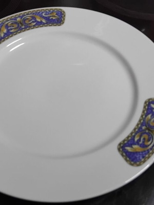 GZ Porcel by Gianni porcelain plates set of 8 used