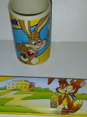 Nesquik pencil case and cup used, set