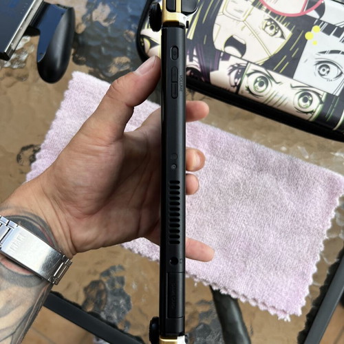 Nintendo Switch OLED Zelda Edition modded with 512GB and Zelda Joy-Cons like new