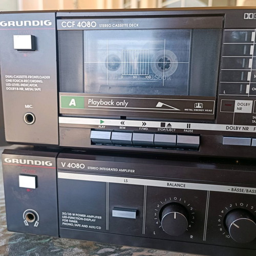 Grundig CCF-4080 cassette deck and V-4080 amplifier set like new