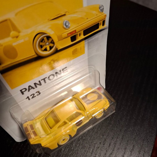 Porsche 934/5 Pantone 123 Chase Hot Wheels Silver Series new