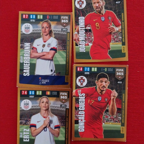 2020 FIFA Panini 365 Adrenalyn Champions like new