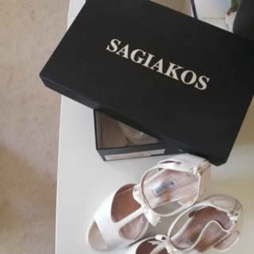 Sagiakos shoes size 39 white leather pumps like new