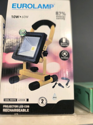 Eurolamp Προβολέας Εργασίας Επαναφορτιζόμενος LED IP65 καινούργιο με φωτεινότητα έως 850lm