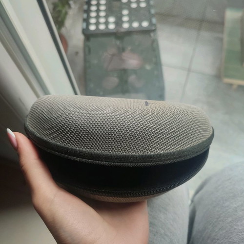 Oliver sunglasses used with case