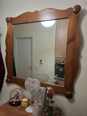 Mirror with solid wood used 100x100 with hanging chain