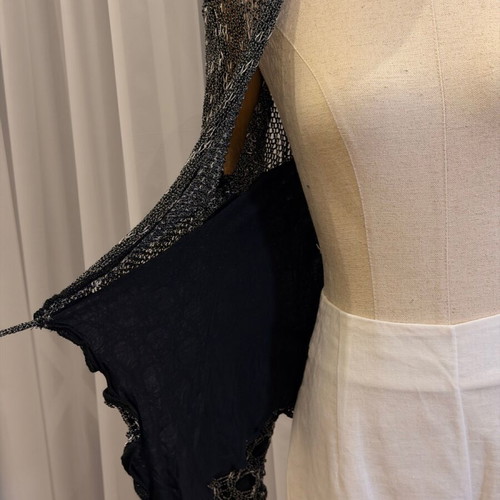 Siste's knitted cardigan like new, black with unique knit design