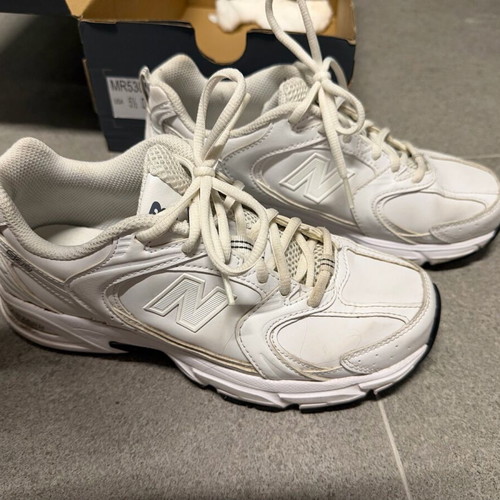 New Balance 530 athletic shoes like new, size 38, white