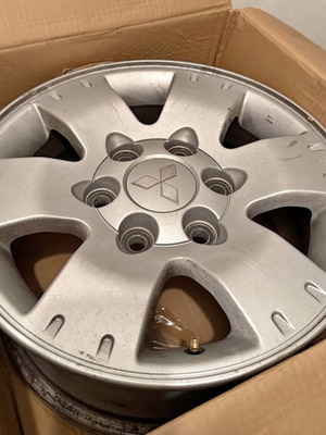 Mitsubishi L200 Factory Rims 16" Used, Model J16x7JJ 46