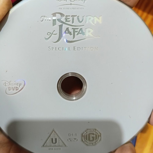 Children's movies DVD set used, 10 family films dubbed