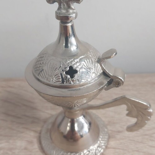 Small metal incense burner new condition