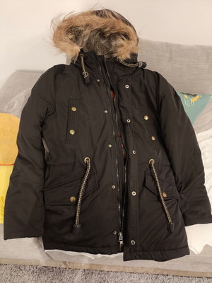 Men's jacket medium brown like new, very warm with fur hood