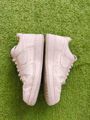 Nike Air Force αθλητικά μεταχειρισμένα, μέγεθος 38, άσπρα δερμάτινα
