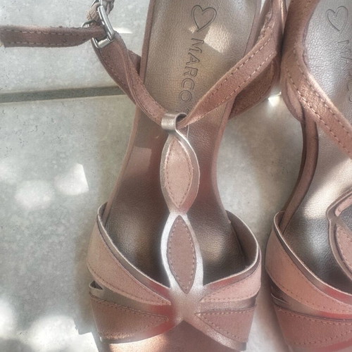 Marco Tozzi Women's Sandals with Chunky Low Heel in Beige New