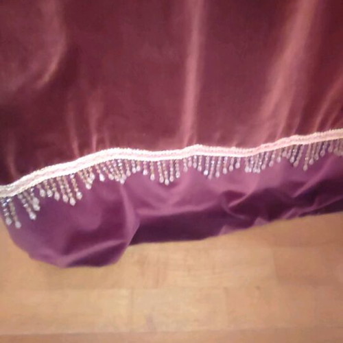 Velvet curtains used, 4 pieces, burgundy with fringes