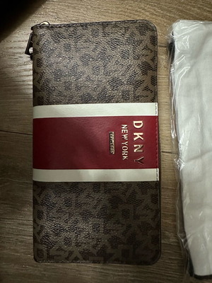 DKNY wallet new brown