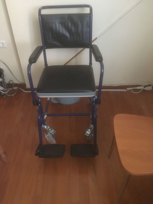 Wheelchair like new for people with mobility issues
