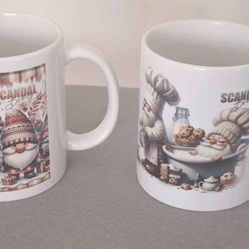 Scandal Beauty Christmas mugs new, ceramic set
