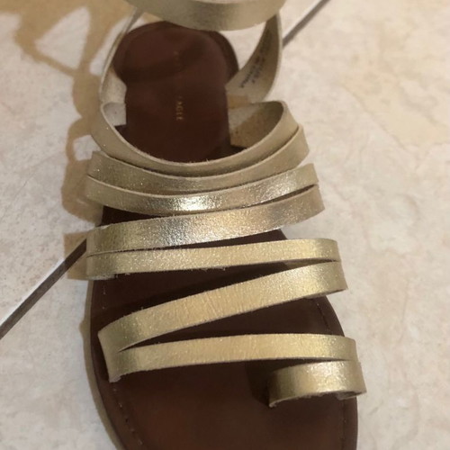 American Eagle women's sandals like new, gold, size 37