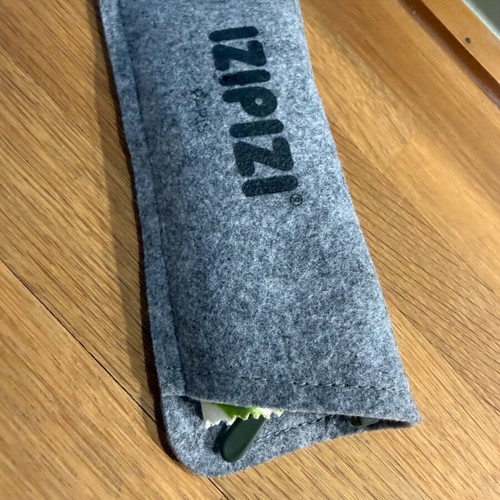 Izipizi blue light glasses like new, khaki