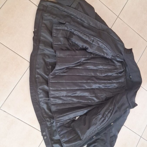 Motorcycle jackets like new, pack of 2 with winter lining, sizes small and xlarge