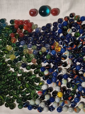 Glass marbles like new, set of 360 pieces