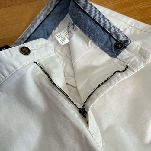 Dors chino shorts white like new, size 38 (fits 36)