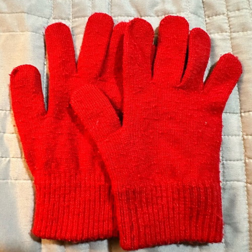 Women’s gloves used, red