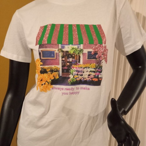Stradivarius T-shirt S oversized white with colorful design and sequins new